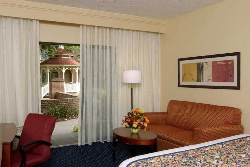 Courtyard By Marriott Fort Lauderdale City Of Plantation Room photo